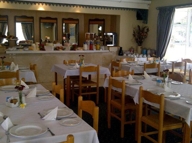 The Russel Hotel Knysna Exterior photo