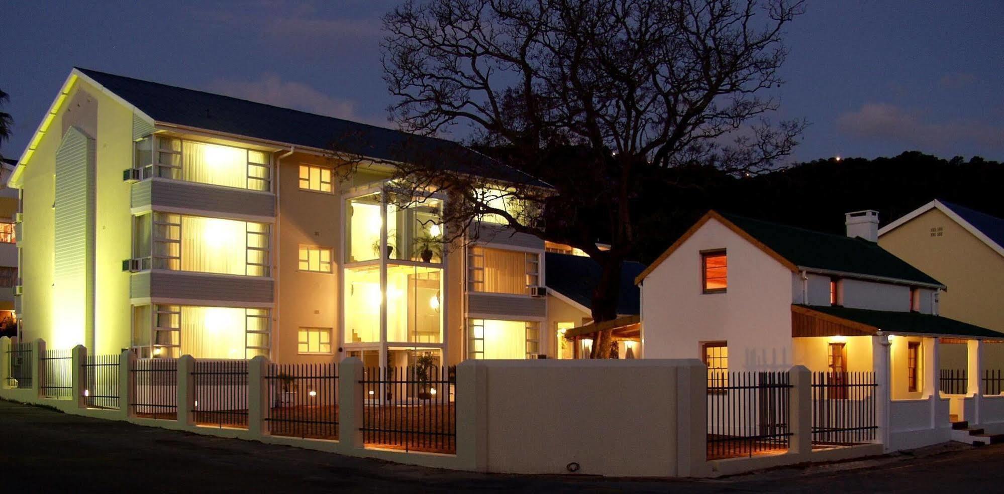 The Russel Hotel Knysna Exterior photo